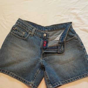 Ralph Lauren women’s 5” Saturday shorts